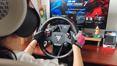 玩极品飞车用什么方向盘[图1]